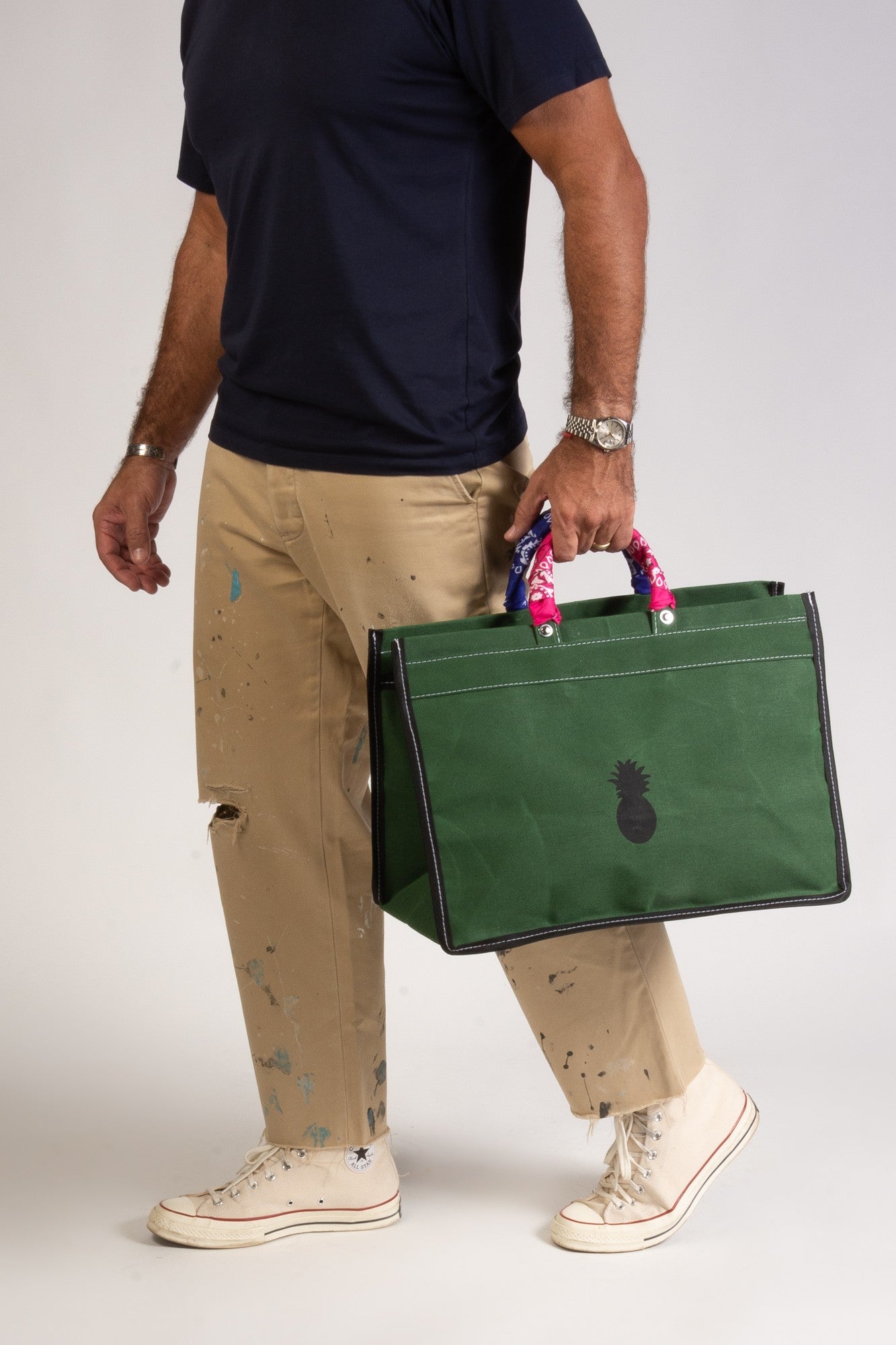 GREEN CANVAS BAG WITH BANDANAS IN RANDOM COLORS
