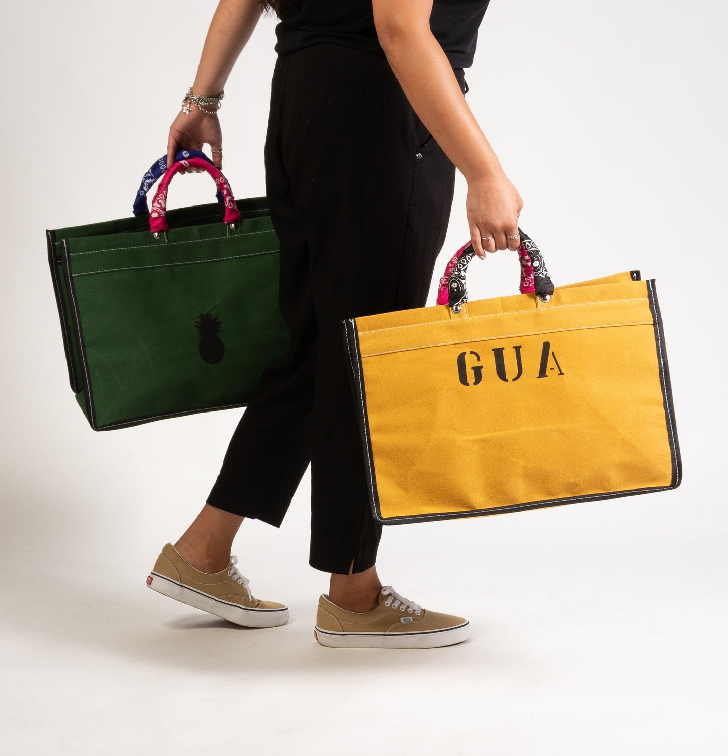 MUSTARD CANVAS BAG WITH BANDANAS IN RANDOM COLORS