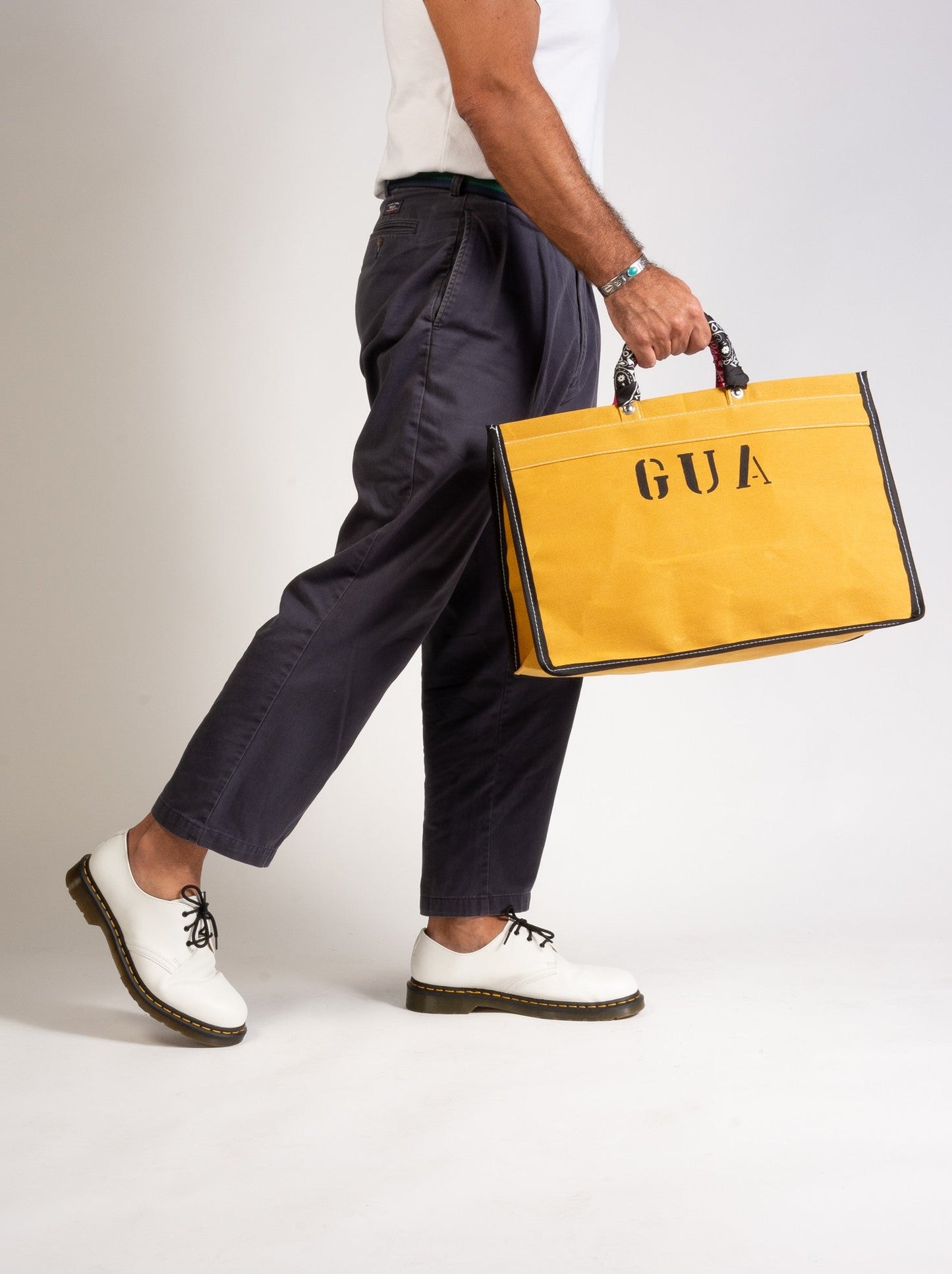 MUSTARD CANVAS BAG WITH BANDANAS IN RANDOM COLORS