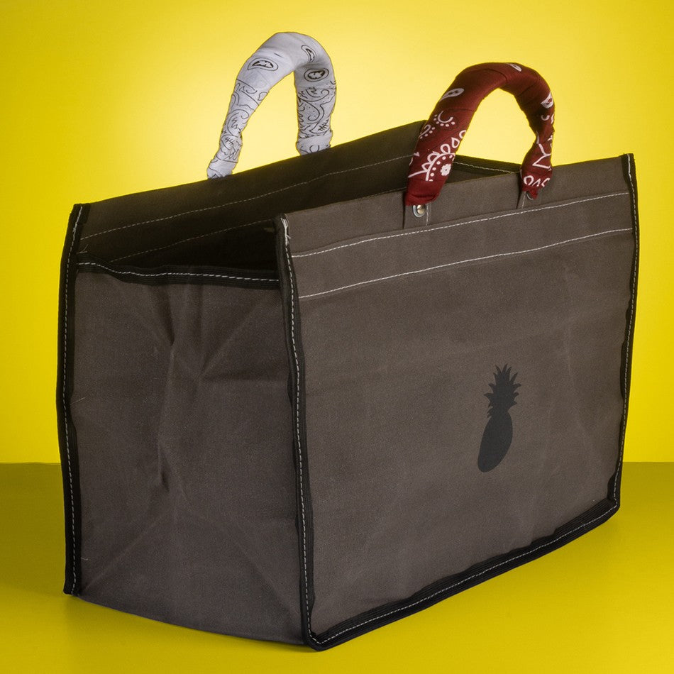 GRAY CANVAS BAG WITH BANDANAS IN RANDOM COLORS