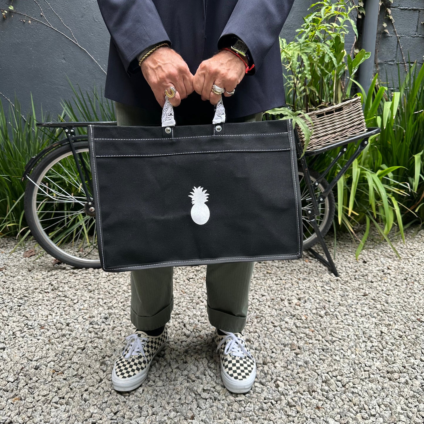 BLACK CANVAS BAG WITH BANDANAS IN RANDOM COLORS