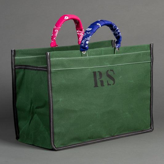 GREEN CANVAS BAG WITH BANDANAS IN RANDOM COLORS