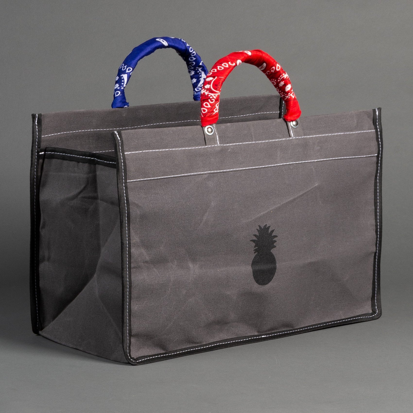GRAY CANVAS BAG WITH BANDANAS IN RANDOM COLORS