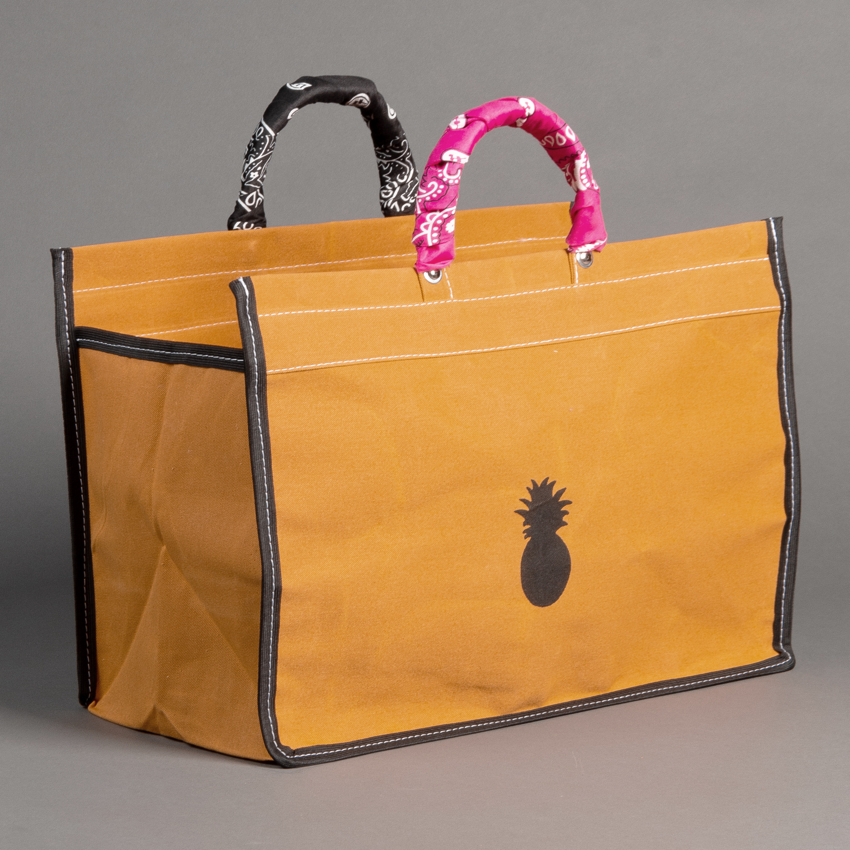 MUSTARD CANVAS BAG WITH BANDANAS IN RANDOM COLORS